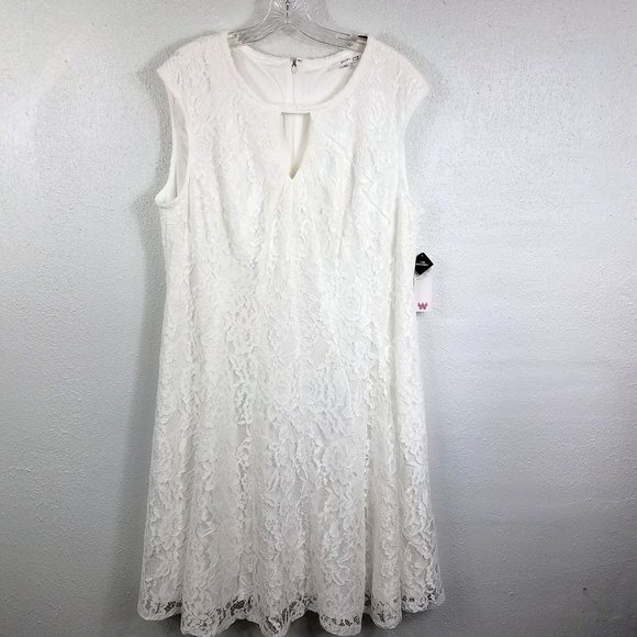 Studio One New York Dresses & Skirts - Studio One New York Women's Lined White Lace Eyelet Dress